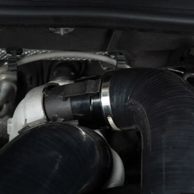 Turbo Outlet Hose ECS Tuning Para VW/Audi 1.4 T Jetta MK6, Golf, A3, Q3 ECS Tuning