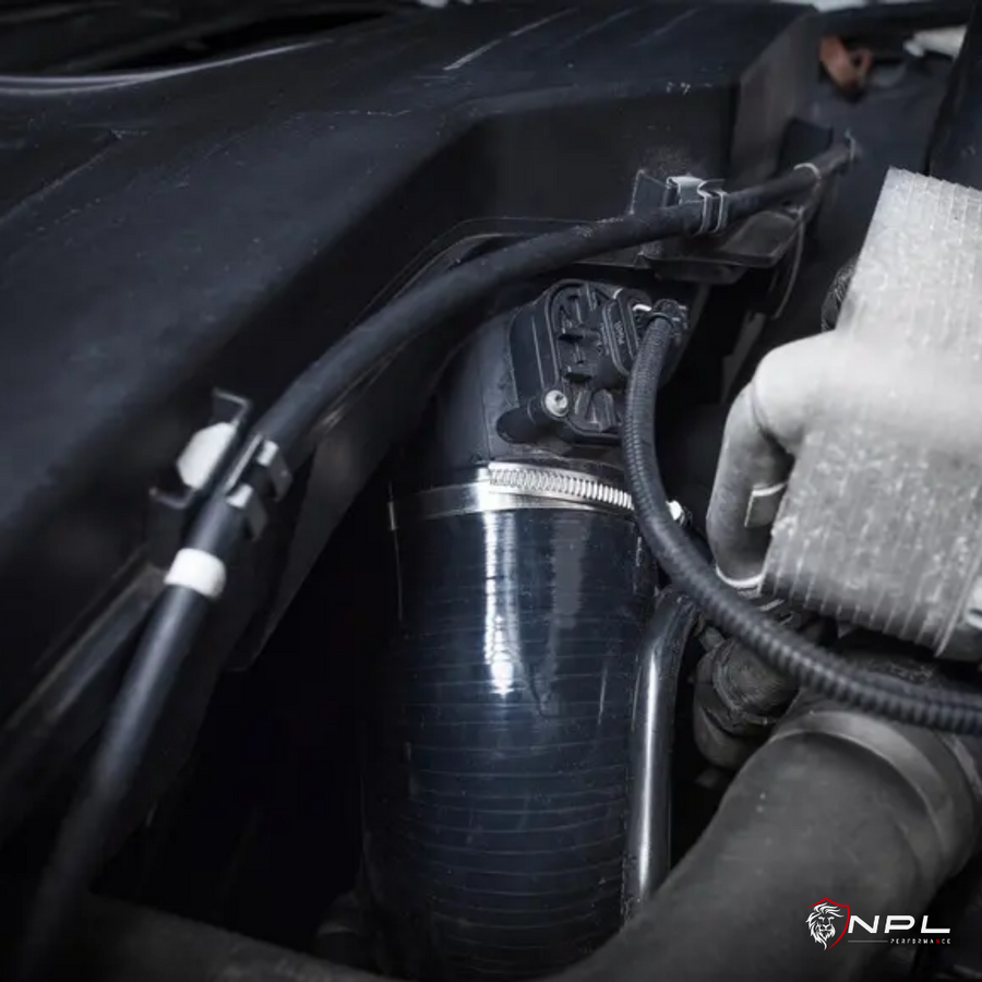 Air Intake Pipes (Turbo Inlets) para BMW F10 528i, F2X 125i, 228i , F3X 320i, 328i, 428i Turner Motorsport