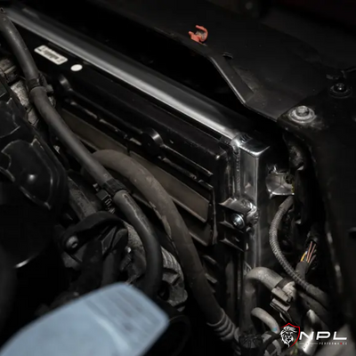 Radiador de Alta Performance Em Alumínio ECS Tuning Para VW / Audi 2.0T TSI ECS Tuning